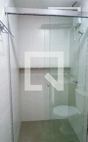 Studio para alugar com 24m², 1 quarto e sem vaga Studio para alugar com 24m², 1 quarto e sem vagaBanheiro