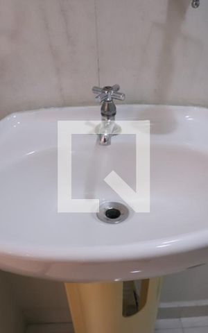 Apartamento para alugar com 62m², 3 quartos e 1 vaga Apartamento para alugar com 62m², 3 quartos e 1 vagaBanheiro