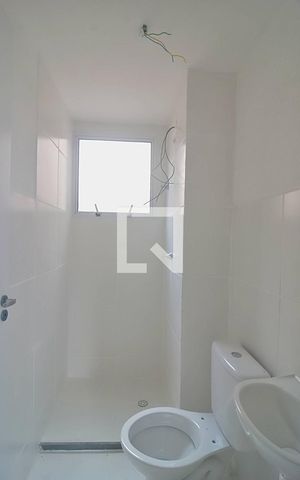Apartamento à venda com 41m², 2 quartos e 1 vaga Apartamento à venda com 41m², 2 quartos e 1 vagaBanheiro