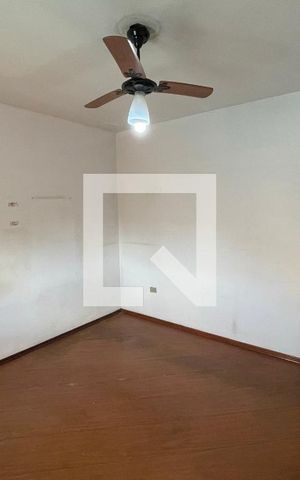 Casa para alugar com 200m², 3 quartos e 2 vagasQuarto 2