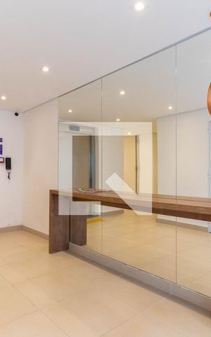 Apartamento para alugar com 33m², 2 quartos e sem vaga Apartamento para alugar com 33m², 2 quartos e sem vagaHall