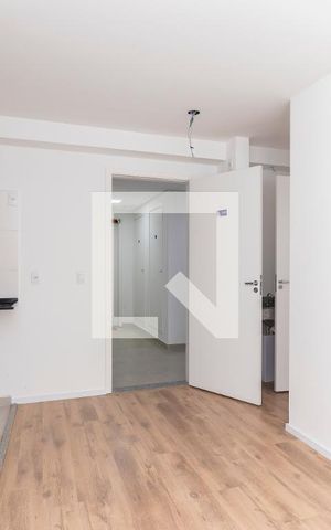 Apartamento para alugar com 33m², 2 quartos e sem vaga Apartamento para alugar com 33m², 2 quartos e sem vagaSala