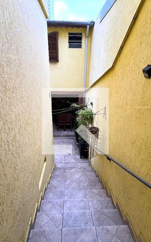 Casa à venda com 163m², 3 quartos e 2 vagasÁrea externa