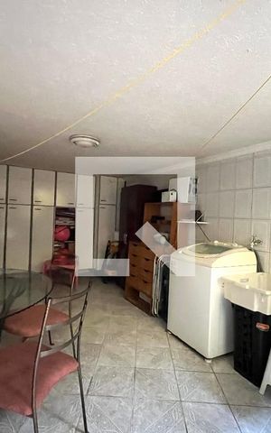 Casa à venda com 163m², 3 quartos e 2 vagasÁrea de Serviço