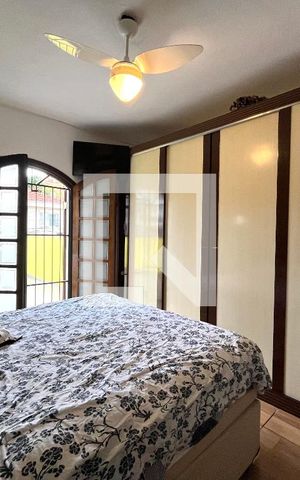 Casa à venda com 163m², 3 quartos e 2 vagasQuarto 1