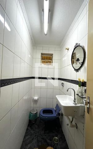 Casa à venda com 163m², 3 quartos e 2 vagasLavabo