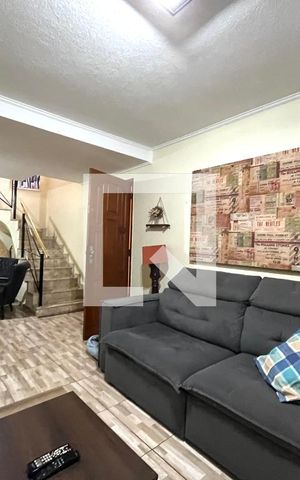 Casa à venda com 163m², 3 quartos e 2 vagasSala