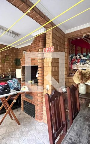 Casa à venda com 163m², 3 quartos e 2 vagasChurrasqueira