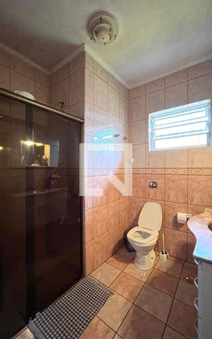 Casa à venda com 163m², 3 quartos e 2 vagasBanheiro