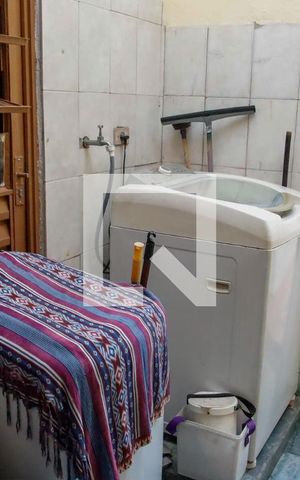 Casa à venda com 171m², 2 quartos e 2 vagas Casa à venda com 171m², 2 quartos e 2 vagasLavanderia
