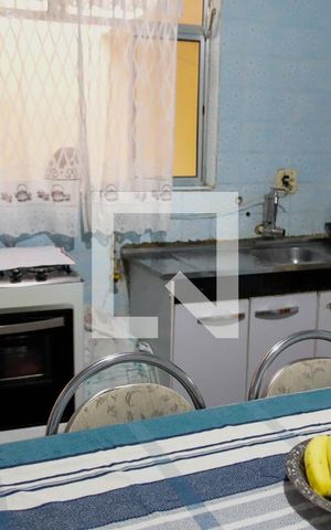 Casa à venda com 171m², 2 quartos e 2 vagas Casa à venda com 171m², 2 quartos e 2 vagasCozinha