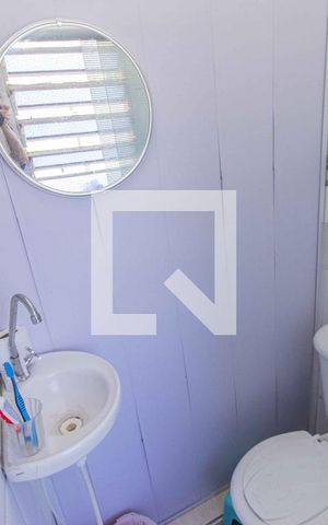 Casa à venda com 157m², 3 quartos e 6 vagas Casa à venda com 157m², 3 quartos e 6 vagasBanheiro da Suíte 1