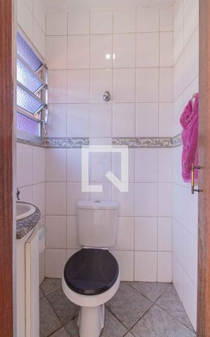 Casa à venda com 157m², 3 quartos e 6 vagas Casa à venda com 157m², 3 quartos e 6 vagasLavabo