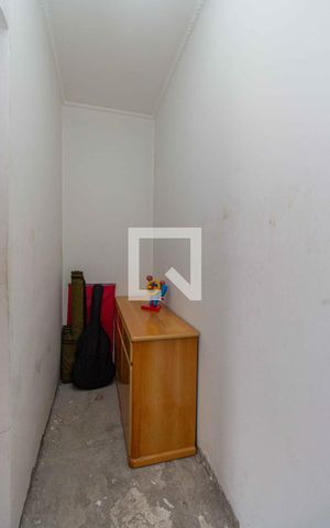 Casa à venda com 157m², 3 quartos e 6 vagas Casa à venda com 157m², 3 quartos e 6 vagasCloset da suíte 1