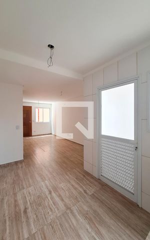 Casa de condomínio à venda com 55m², 2 quartos e 2 vagas Casa de condomínio à venda com 55m², 2 quartos e 2 vagasCozinha
