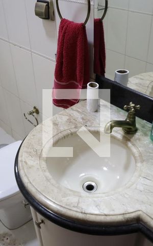 Casa de condomínio para alugar com 296m², 3 quartos e 2 vagasLavabo