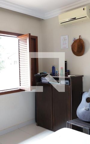 Casa de condomínio para alugar com 296m², 3 quartos e 2 vagasQuarto