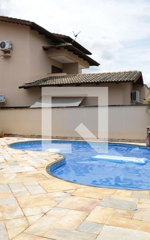 Casa de condomínio para alugar com 296m², 3 quartos e 2 vagasÁrea Externa