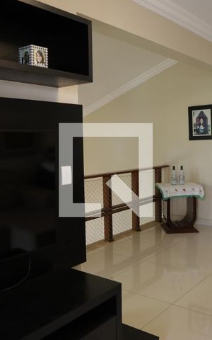 Casa de condomínio para alugar com 296m², 3 quartos e 2 vagasSala