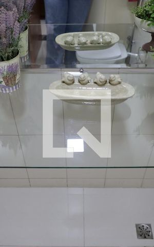Casa de condomínio para alugar com 296m², 3 quartos e 2 vagasLavabo