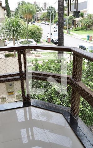 Casa de condomínio para alugar com 296m², 3 quartos e 2 vagasQuarto 3