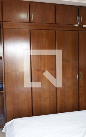 Casa de condomínio para alugar com 296m², 3 quartos e 2 vagasQuarto