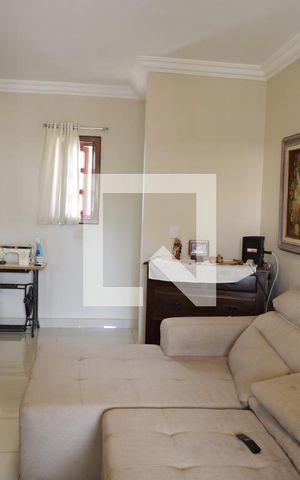 Casa de condomínio para alugar com 296m², 3 quartos e 2 vagasSala