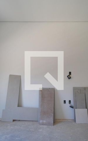 Casa de condomínio à venda com 128m², 3 quartos e 2 vagasSuíte