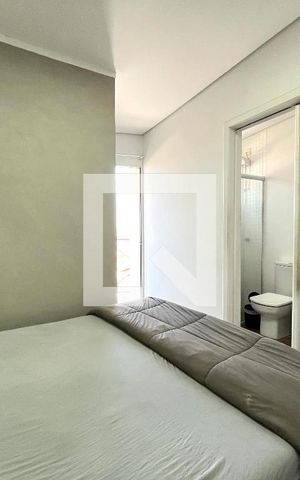 Casa à venda com 300m², 5 quartos e 3 vagas Casa à venda com 300m², 5 quartos e 3 vagasSuite