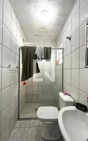 Casa à venda com 300m², 5 quartos e 3 vagas Casa à venda com 300m², 5 quartos e 3 vagasBanheiro da Suite Edícula