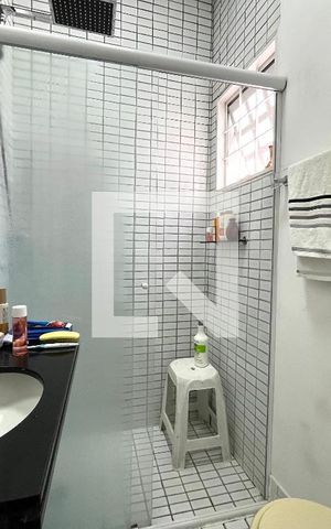 Casa à venda com 300m², 5 quartos e 3 vagas Casa à venda com 300m², 5 quartos e 3 vagasBanheiro Corredor