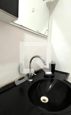 Casa à venda com 300m², 5 quartos e 3 vagas Casa à venda com 300m², 5 quartos e 3 vagasLavabo