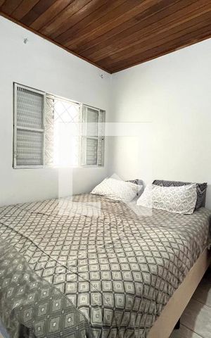 Casa à venda com 300m², 5 quartos e 3 vagas Casa à venda com 300m², 5 quartos e 3 vagasSuite Edícula