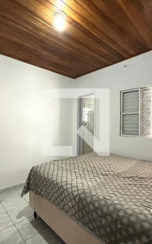 Casa à venda com 300m², 5 quartos e 3 vagas Casa à venda com 300m², 5 quartos e 3 vagasSuite Edícula