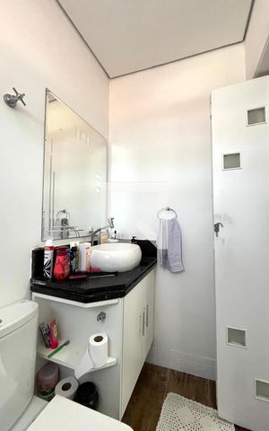 Casa à venda com 300m², 5 quartos e 3 vagas Casa à venda com 300m², 5 quartos e 3 vagasBanheiro da Suíte
