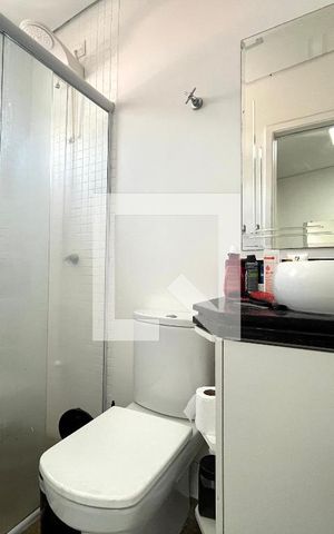 Casa à venda com 300m², 5 quartos e 3 vagas Casa à venda com 300m², 5 quartos e 3 vagasBanheiro da Suíte