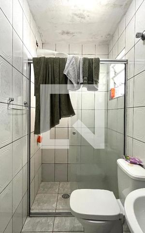 Casa à venda com 300m², 5 quartos e 3 vagas Casa à venda com 300m², 5 quartos e 3 vagasBanheiro da Suite Edícula