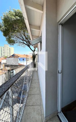 Casa à venda com 300m², 5 quartos e 3 vagas Casa à venda com 300m², 5 quartos e 3 vagasVaranda da Suite
