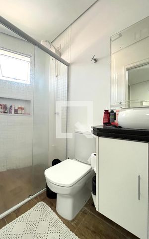 Casa à venda com 300m², 5 quartos e 3 vagas Casa à venda com 300m², 5 quartos e 3 vagasBanheiro da Suíte