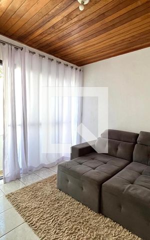 Casa à venda com 300m², 5 quartos e 3 vagas Casa à venda com 300m², 5 quartos e 3 vagasSala Edícula