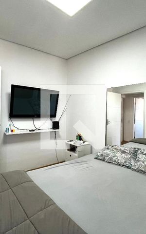 Casa à venda com 300m², 5 quartos e 3 vagas Casa à venda com 300m², 5 quartos e 3 vagasSuite