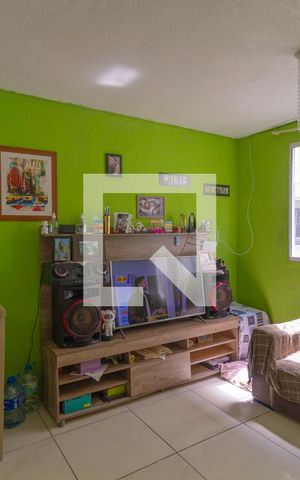 Apartamento à venda com 44m², 2 quartos e 1 vaga Apartamento à venda com 44m², 2 quartos e 1 vagaSala