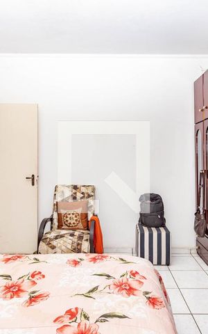 Casa à venda com 300m², 4 quartos e 4 vagas Casa à venda com 300m², 4 quartos e 4 vagasSuíte