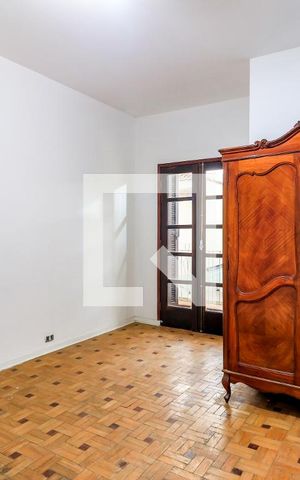 Casa para alugar com 170m², 3 quartos e 2 vagas Casa para alugar com 170m², 3 quartos e 2 vagasSuíte