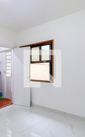 Casa para alugar com 170m², 3 quartos e 2 vagas Casa para alugar com 170m², 3 quartos e 2 vagasQuarto de Serviço