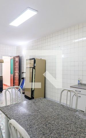 Casa para alugar com 170m², 3 quartos e 2 vagas Casa para alugar com 170m², 3 quartos e 2 vagasCozinha