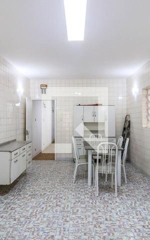 Casa para alugar com 170m², 3 quartos e 2 vagas Casa para alugar com 170m², 3 quartos e 2 vagasCozinha