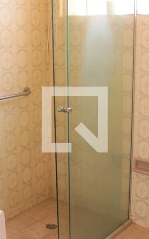 Apartamento à venda com 90m², 3 quartos e 1 vaga Apartamento à venda com 90m², 3 quartos e 1 vagaBanheiro