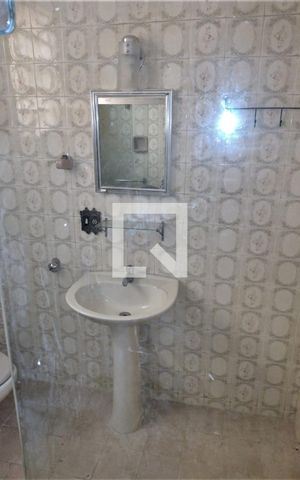 Apartamento à venda com 90m², 3 quartos e 1 vaga Apartamento à venda com 90m², 3 quartos e 1 vagaBanheiro