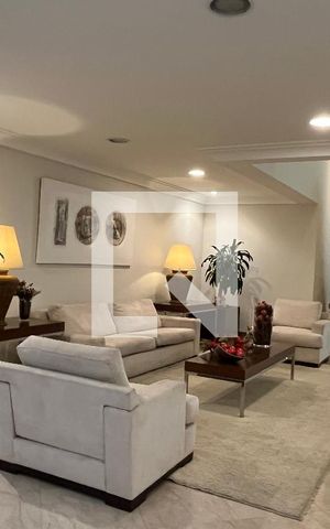 Apartamento para alugar com 136m², 3 quartos e 2 vagasHall social